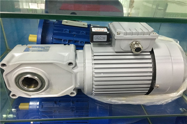 HG直交軸減速機(jī)，準(zhǔn)雙曲面斜齒輪減速機(jī),直角減速機(jī),直角減速電機(jī),直交軸減速電機(jī) (17)