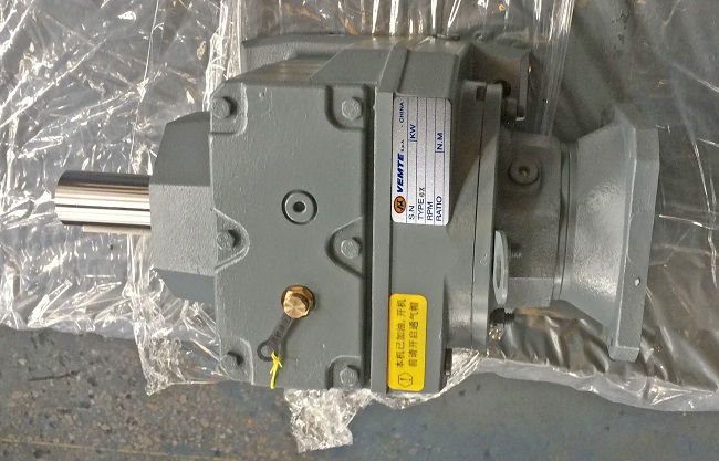 帶動17T噸小型機(jī)械吊裝機(jī)減速機(jī)，3500W伺服電機(jī)減速機(jī),吊裝機(jī)械減速機(jī)